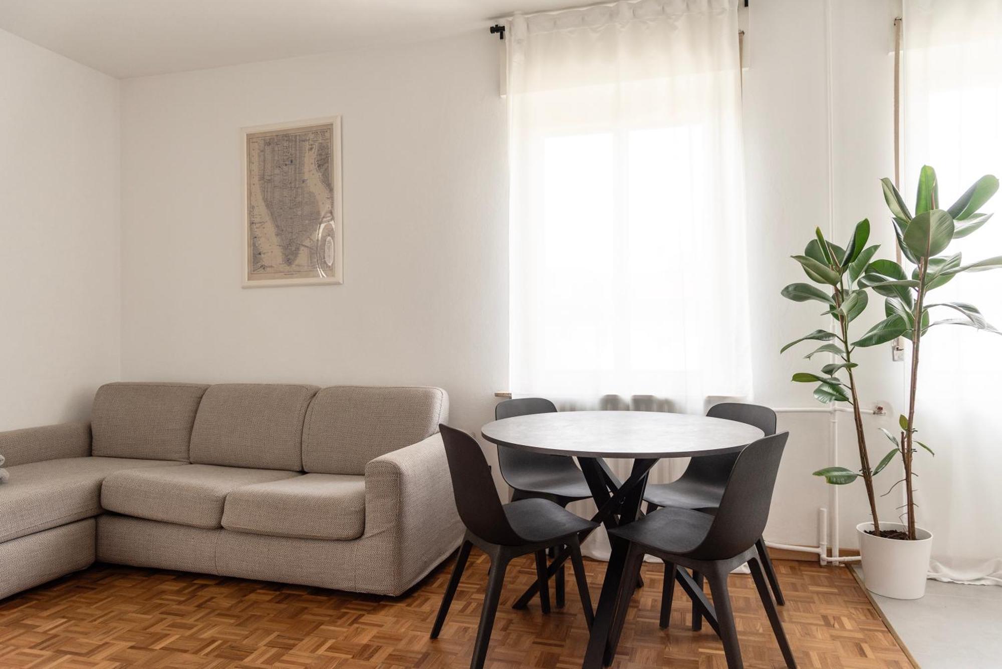 Youhosty- Terragni 31 Appartement *