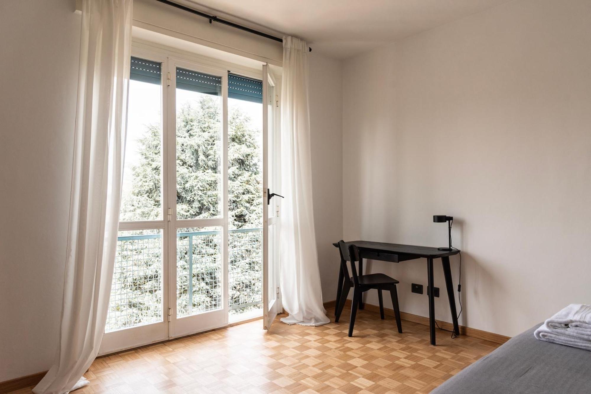 Youhosty- Terragni 31 * Milan