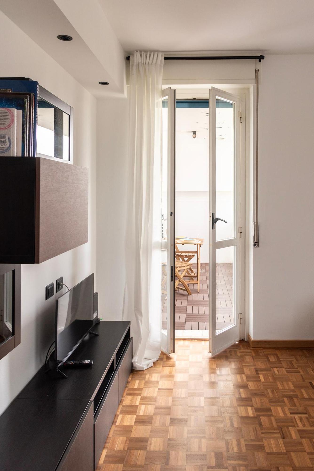 Youhosty- Terragni 31 Milan